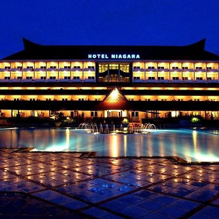 โรงแรมไนแอการา ปาราปัต ภายนอก รูปภาพ